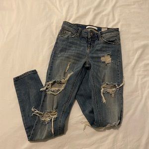 Eunina Ripped Skinny Jean